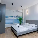 Luxury Downtown α1 דירה